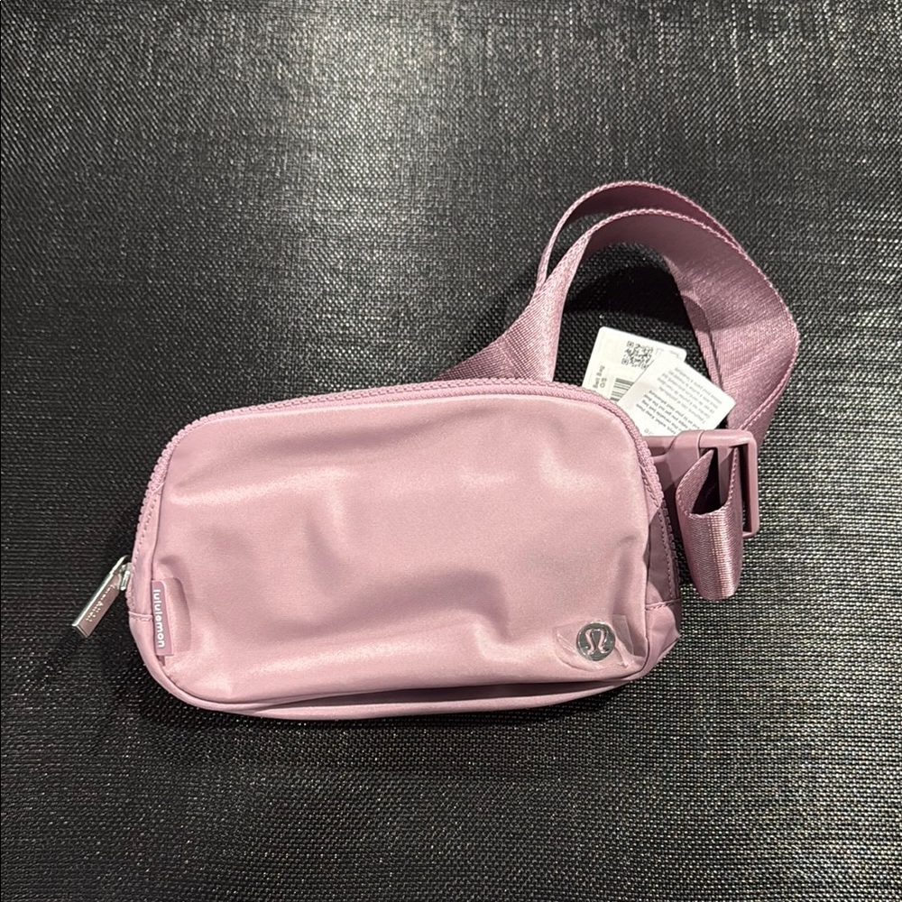New Authentic Lululemon Athletica Everywhere Belt Bag